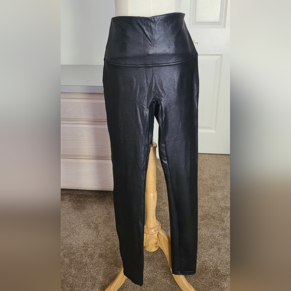 SPANX stretch faux leather legging
